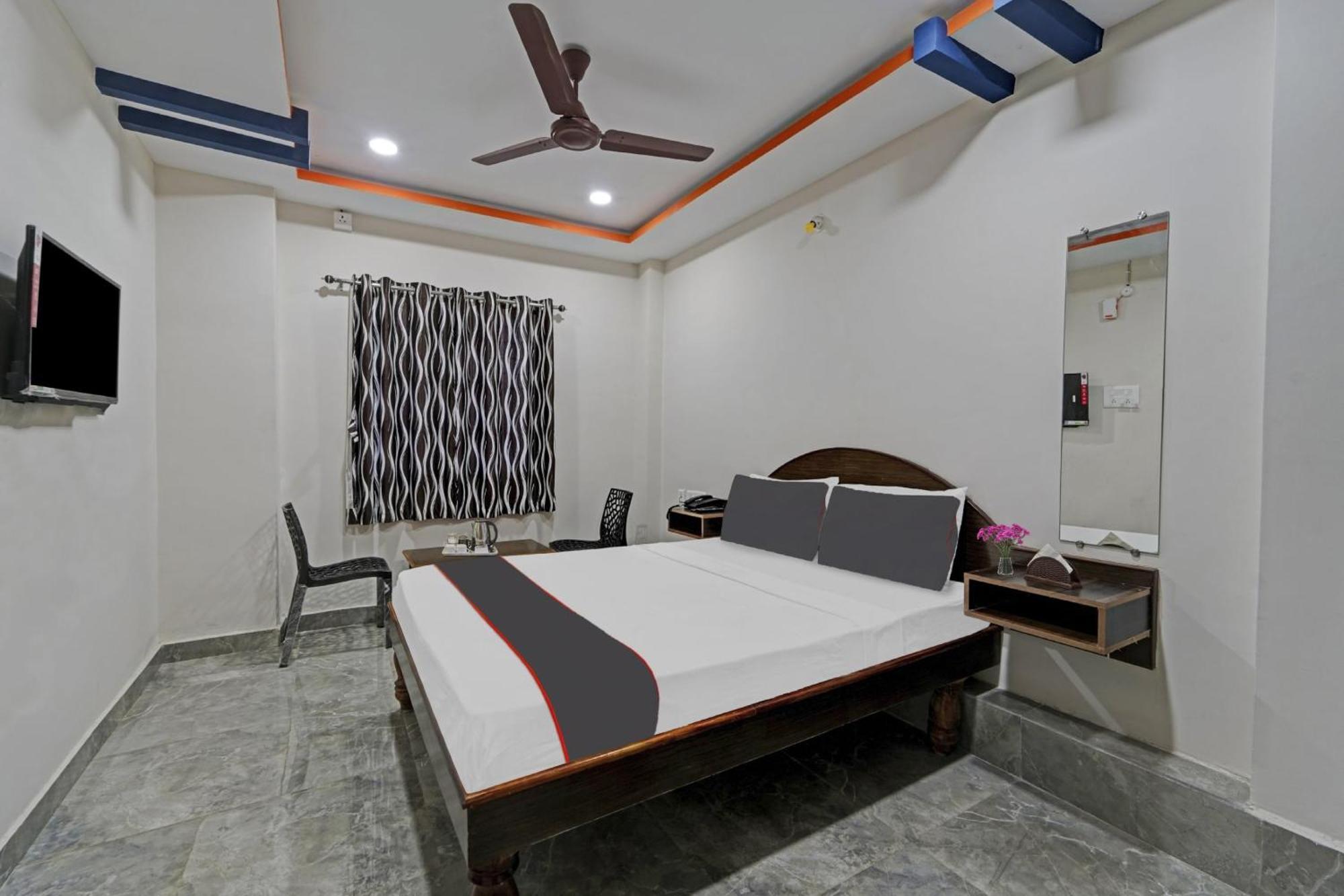 מלון טירופאטי Capital O Lakshmi Residency מראה חיצוני תמונה